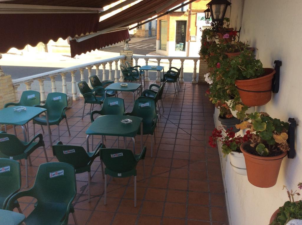 Hostal Juli San Justo de la Vega 외부 사진