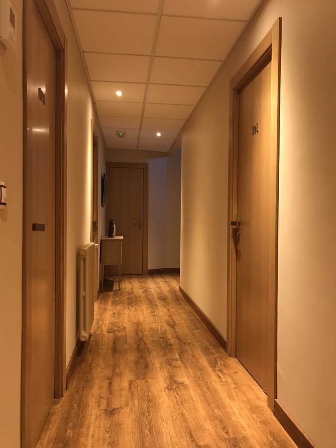 Hostal Juli San Justo de la Vega 외부 사진
