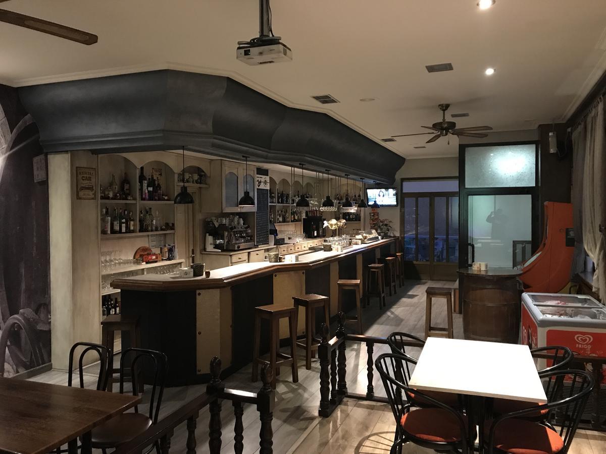 Hostal Juli San Justo de la Vega 외부 사진
